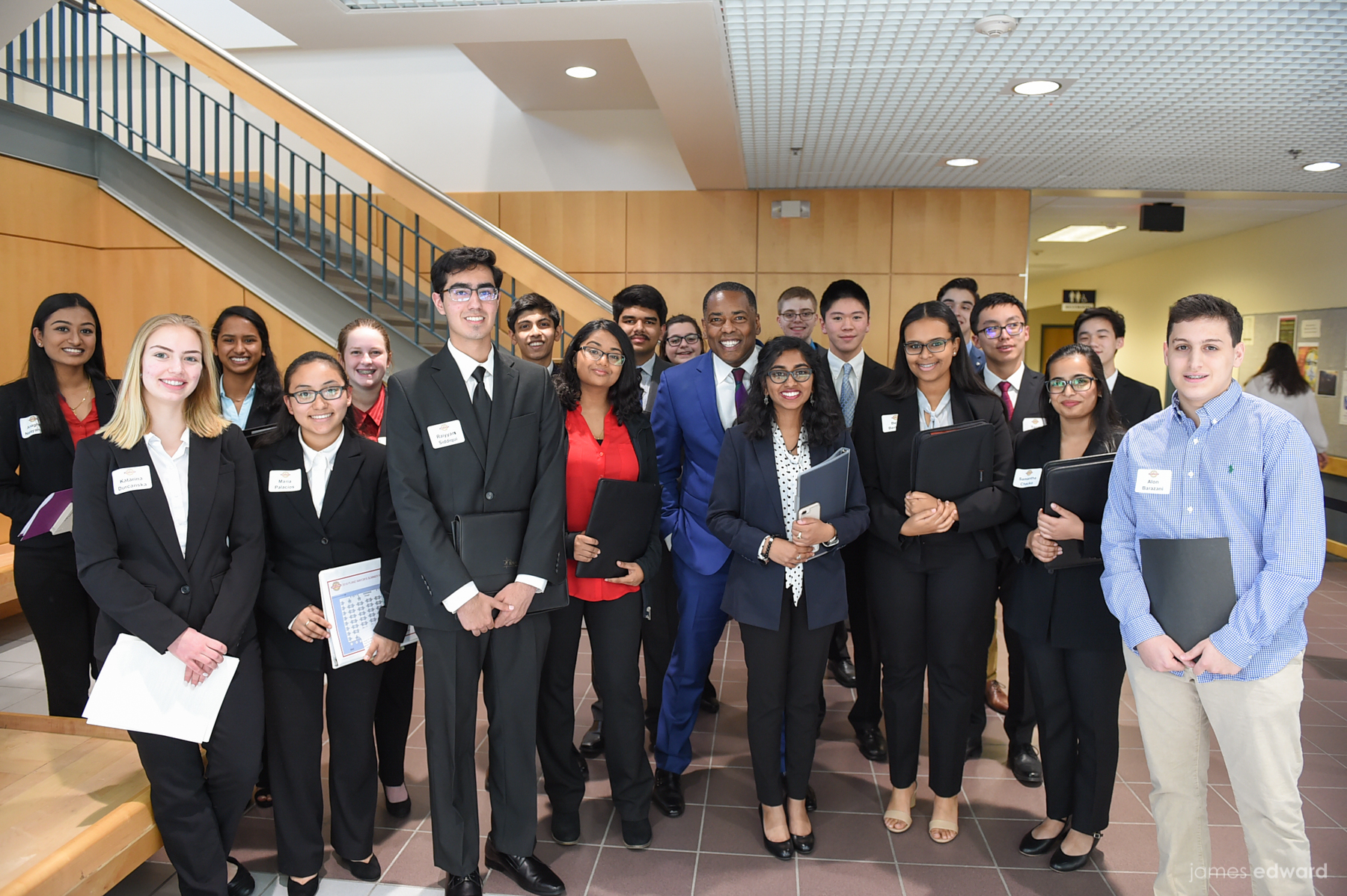 group of students at job fair 